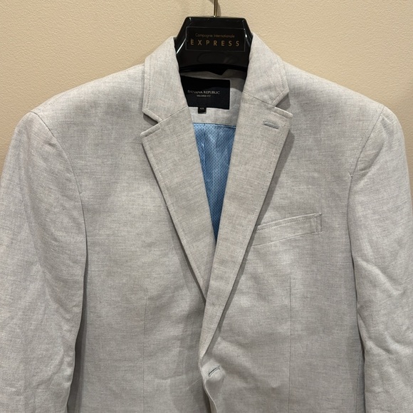Banana Republic Blazer - Picture 3 of 10